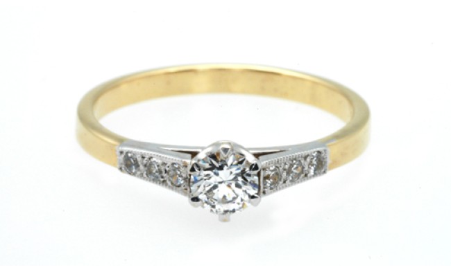 429A-solitaire-set-with-0.50ct-brilliant-cut-diamond-in-antique-style.jpg