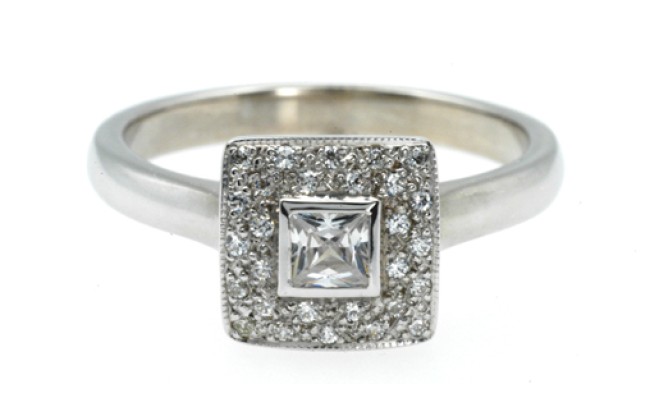802-Square-princess-cut-Halo-engagement-ring.jpg