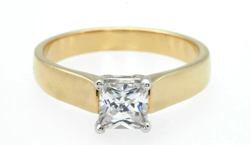 814 Flat band princess diamond solitaire ring