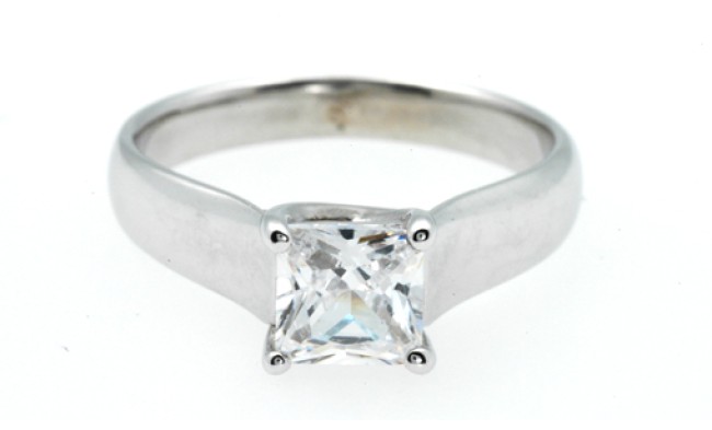 957-Pt-2.5ct-princess-cut-diamond-ring.jpg