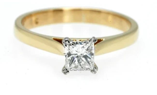 0.41 Princess ring v1