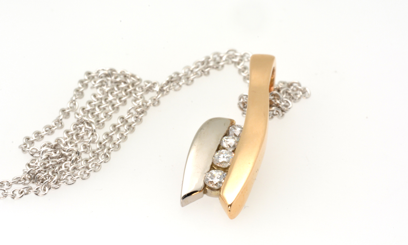 full image for 9ct white and rose gold diamond pendant