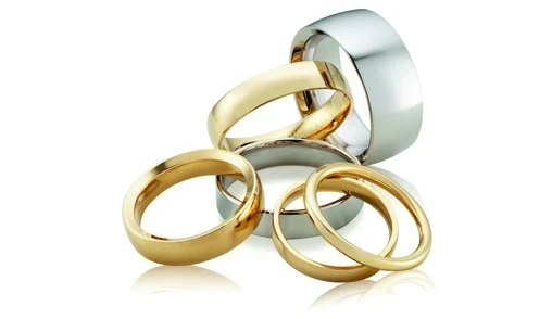 Classic wedding rings