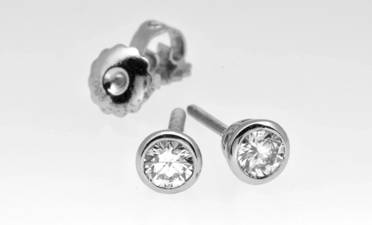 Diamond rub over studs