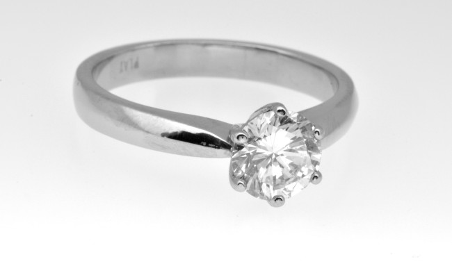Diamond six claw solitaire front right view
