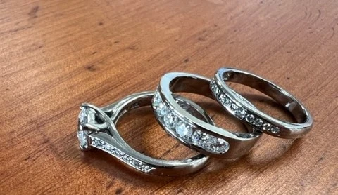 Three diamond rings side view 2