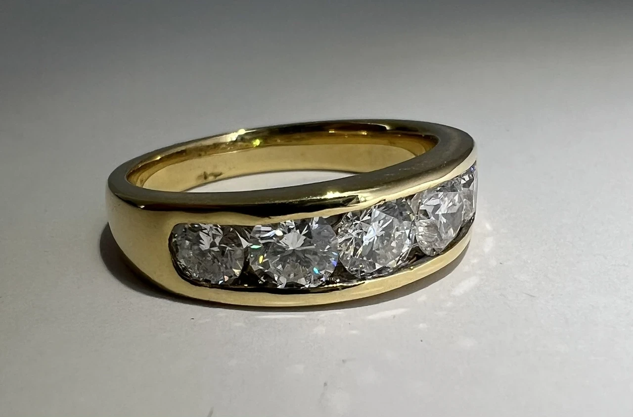 5 stone diamond ring